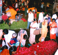 Indien_Bangalore_Blumenmarkt_bearb_komp