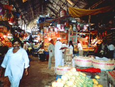 Indien_Bombay_Markthalle_bearb_komp.