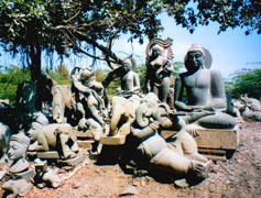 Indien_Mamalapuram_Steinfiguren_bearb_komp