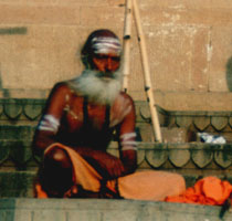 Indien_Varanasi_Meditierender1_bearb_komp